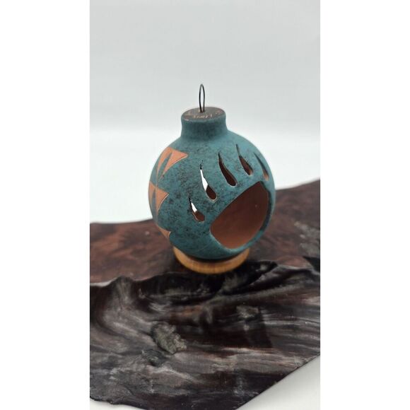 2016 Native American ACOMA NM  Pottery Lizard / Bear Claw Ornament, Signed Lewis - Picture 2 of 11